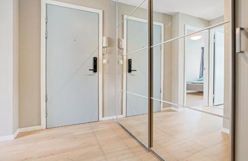 Oslo Apartment | Spacious 4 Bedroom Central Apartment with Private Parking in garage