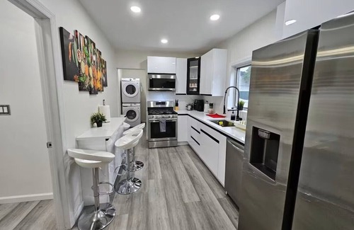 Hicksville House | Spacious 4-bedroom house in charming Hicksville with AC