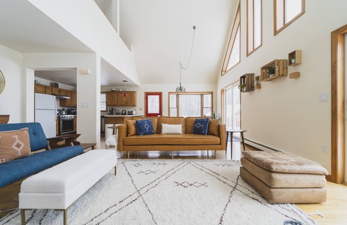 Pine Bush House | Spacious 4-bedroom home on 5 acre farm near Minnewaska State Park