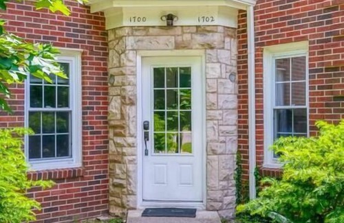 Lower Burns Park Apartment | Spacious 4-Bedroom Near Downtown and UM Stadium