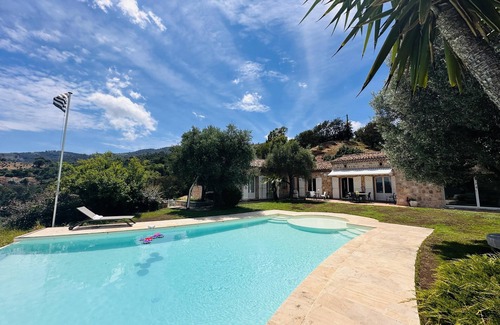 Pegomas Villa | Spacious 4 bedroom villa in a very quiet setting with panoramic views, a pool and a lovely garden. - 2241