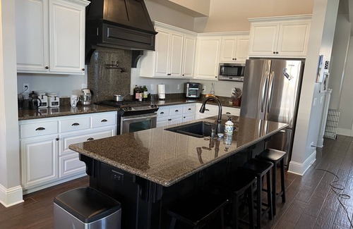 Eugene House | Spacious 4 BR 3BTH dog-friendly home minutes from UofO