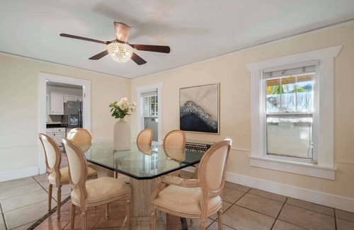 Bradenton House | Spacious 4BR, Pool, 8 miles to AMI