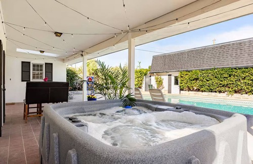 Oroville House | Spacious 4BR Retreat w/Pool, Spa & Private Yard in Oroville