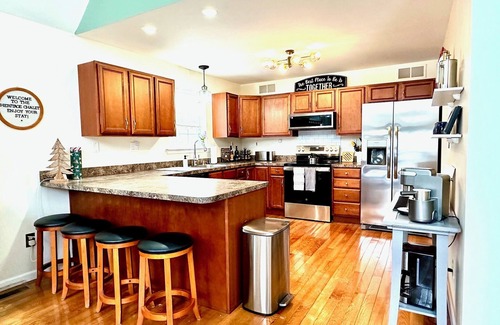 Lackawaxen House | Spacious 5 BDRM Masthope Chalet with Private Movie Theater & AWESOME Game Room