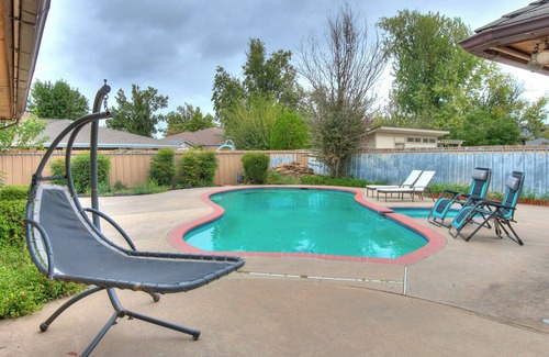 South Oklahoma City House | Spacious 5-bedroom house with AC, WiFi in phenomenal Oklahoma City