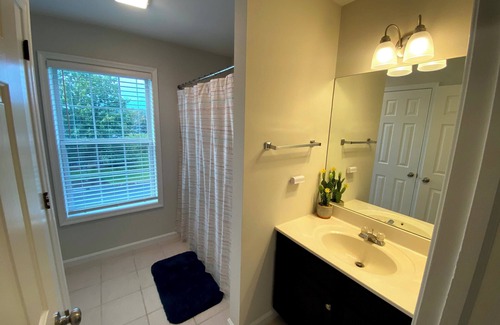 State College House | Spacious 5-bedroom house in delightful State College 3 miles to Beaver Stadium