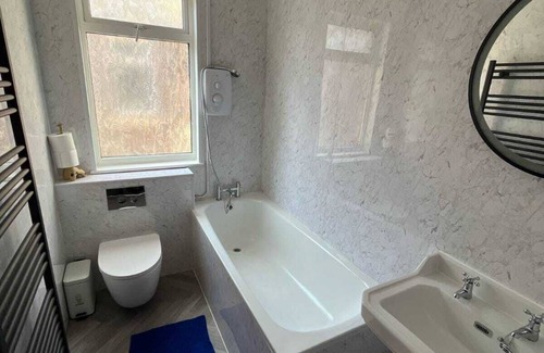 Liverpool House | Spacious 5-bedroom All Ensuite luxurious house in lovely Liverpool