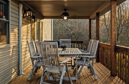 Briar Crest Woods House | Spacious 5-bedroom country house in tranquil Blakeslee with WiFi, AC