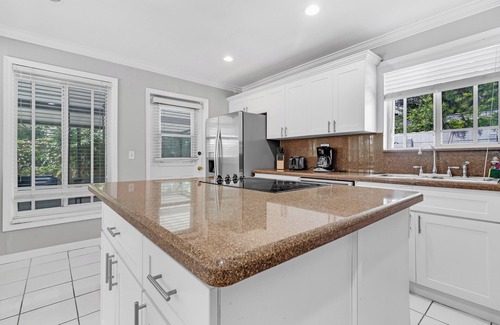 El Portal House | Spacious 5BR/2BA Home in FL with Pool!
