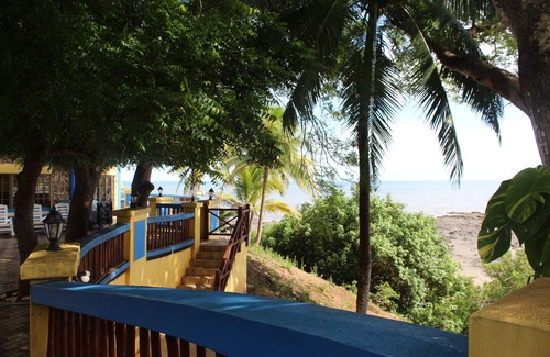 Las Tablas Villa | Spacious 6-bedroom villa in wonderful Las Tablas with WiFi, AC