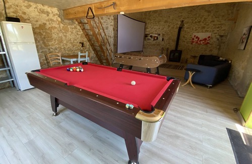 Lafage House | Spacious 7 bedroom house with two acres of gardens, outdoor pool and games room