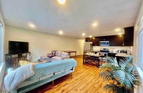 West Queen Anne House | Spacious 8BR/8BA Retreat in Queen Anne