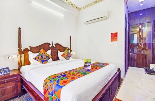 Vaishali Nagar Hotel | Spacious 9-bedroom hotel in lovely Jaipur with AC, WiFi and Garden view nn