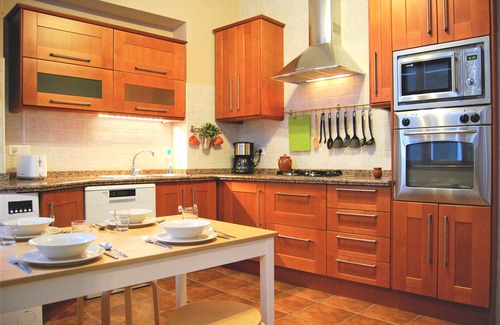 La Merced Apartment | Spacious and bright apartment in historic Málaga