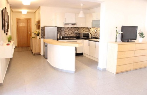 Cite El Houda Apartment | Spacious and comfortable apartment with pool