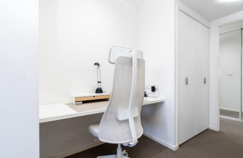 Braddon Apartment | Spacious and Cosy Apt with Great Views in Braddon - Hosted by CanStay