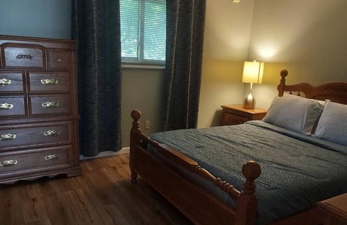 Trotwood House | Spacious and Modern 3-Bedroom Apartment with Outdoor Patio and Modern Amenities!