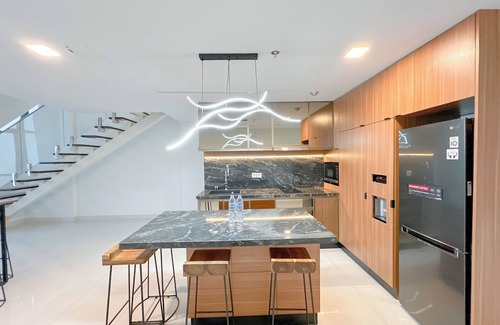 Surabaya Apartment | Spacious and Modern Studio SOHO Apartment at VieLoft SOHO and SKY Residence