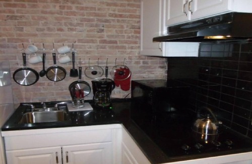 Harlem Hotel | SPACIOUS AND OPEN PROPERTY W/KITCHEN - 3 MINUTES TO SUBWAY