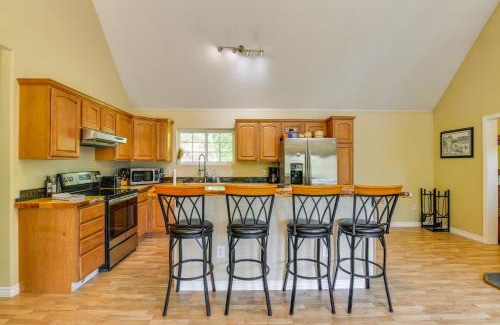 Lazy Mountain House | Spacious and Private Home with Lazy Mountain View