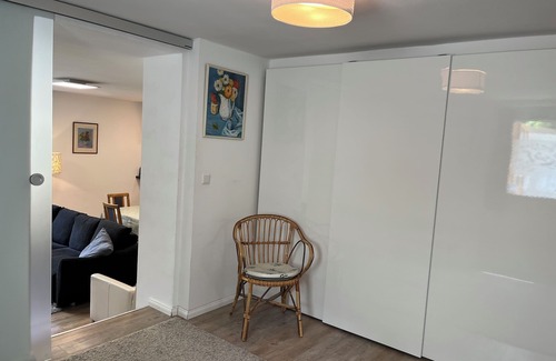 Ramersdorf House | Spacious and quiet 1-bedroom place in Munich. Fully equipped sleeps 7 guests!