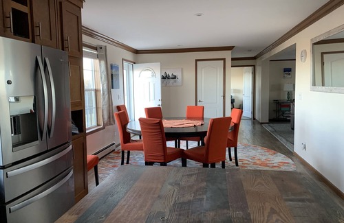 Littleton House | Spacious and Quiet Home with Beautiful Mountain Views