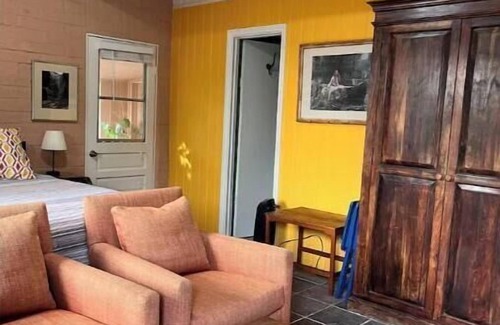 Toro Canyon Apartment | Spacious and Serene Studio in the Foothills