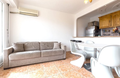 Antibes Apartment | Spacious and sunny apartement, few steps from sea and shopping facilities
