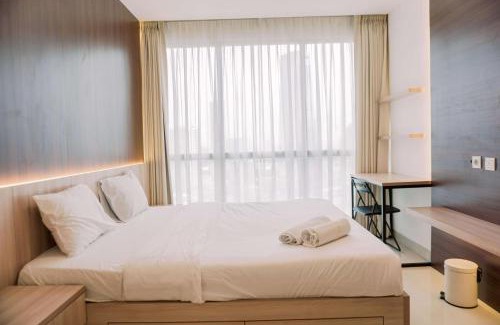 Semanggi Apartment | Spacious and Warm 2BR at Ciputra World 2 Apartment By Travelio