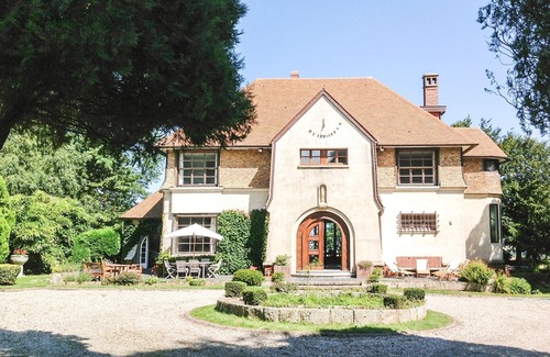 Neville House | Spacious and warm house of 400 m², well equipped and comfortable!