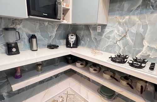 Curio-Utinga House | Spacious and wonderful house 2km from COP.