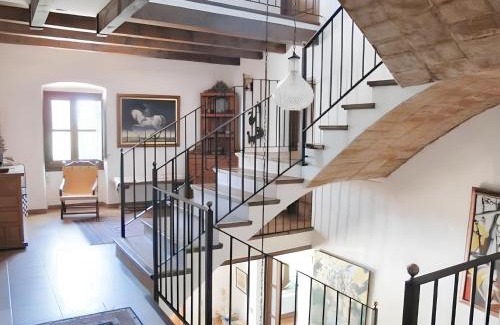 Sant Pere de Ribes Apartment | Spacious Apartment in San Pedro de Ribas with Shared Pool