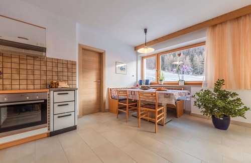 Rasun Anterselva Apartment | spacious apartment in a quiet location in the beautiful Valley of Anterselva in Erlenhof