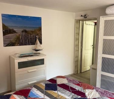 Roux Apartment | Spacious apartment in Charleroi 100 m² with parking 5 ppl