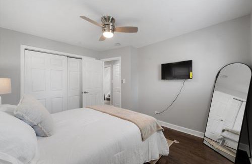 Clearing Apartment | Spacious apartment in Chicago
