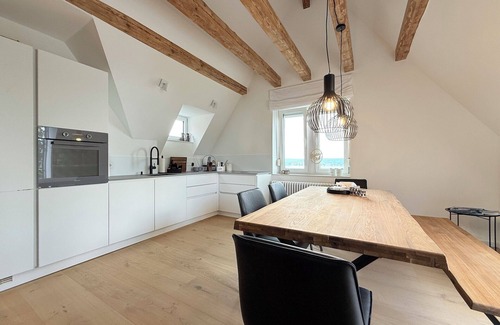Ueberlingen Apartment | Spacious apartment Lieblingsplatz with terrace on the lake in Überlingen