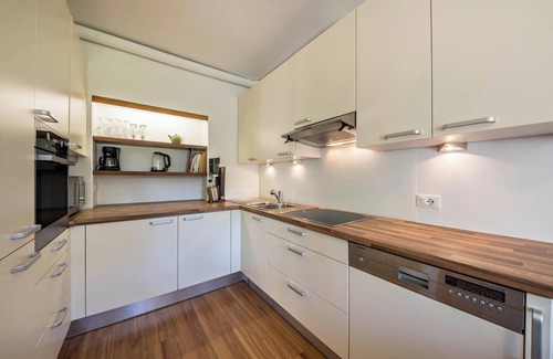 Lagundo Apartment | Spacious Apartment “Lafreid Algund” near Merano with Mountain View, Wi-Fi & Garden