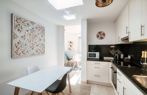 Paradiso Apartment | Spacious apartment with Terrace in Paradiso (TERRAZZA PARADISO)