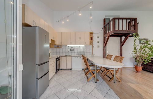 Vranjic Apartment | Spacious apartment Zvone with 3 balconies and parking