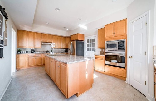 Rustburg House | Spacious APPLE ORCHARD STAY: Grand Farmhouse with Lake Views!