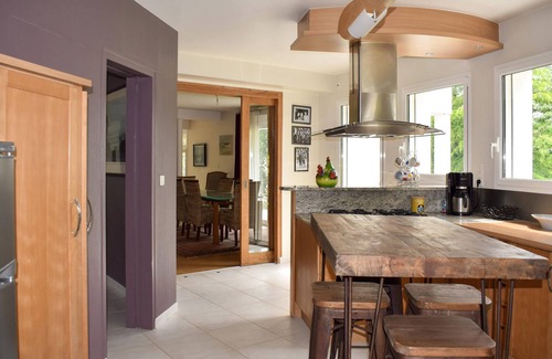 Lehon House | Spacious architect-designed house in quiet surroundings near Dinan.