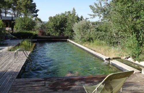 Jouques House | Spacious architect's house with natural swimming pool 15m x 4