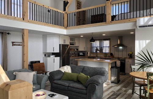 Painted Post House | Spacious Barn House in Painted Post