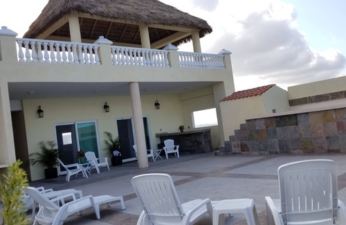Ferrocarrilera Condo | Spacious beachfront 1 master suite, 1 1/2 bath La Bahia #202
