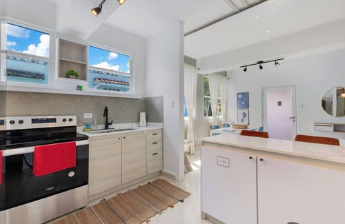 Parque House | Spacious building in enchanting San Juan near Beach, Nightlife
