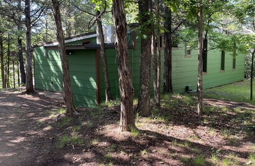 Tishomingo Cabin | spacious cabin in incredible location