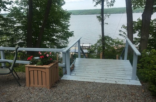 Trumansburg Cabin | Spacious cabin perfect for romantic escapes and family vacations!