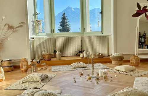 Thun Ski Chalet | Spacious Chalet with stunning view