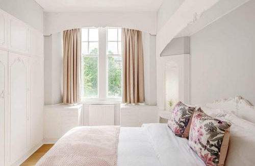 Dunfermline Apartment | Spacious City Apt - Dunfermline